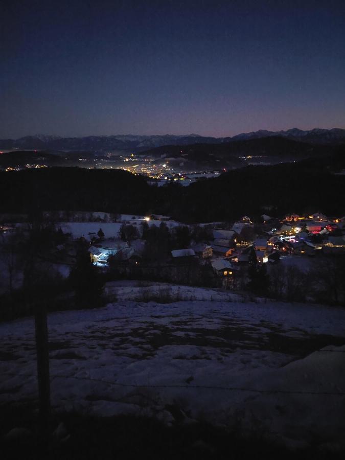 Ferienwohnung Nadine Egger Himmelberg ภายนอก รูปภาพ